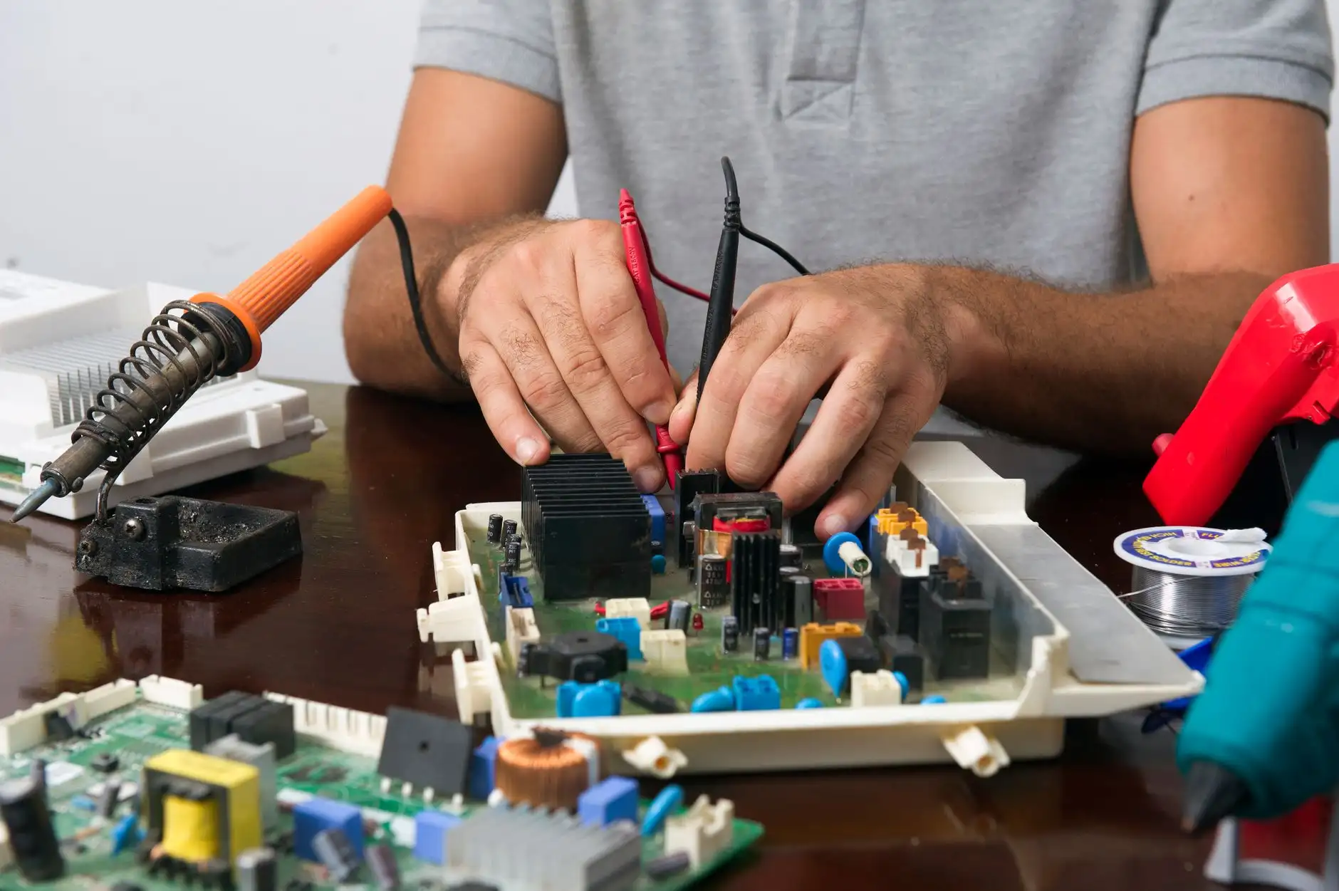 PCB设计与嵌入式开发在智能硬件产品中的应用方案正文配图 1